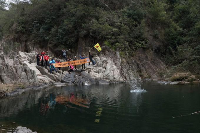 大堡子墓葬群!占地27万平方米,被数千人盗掘,仍出土大量宝藏